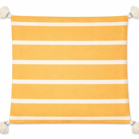 Set of 4 Decorative Floral Pillow Covers 18x18 New - Picture 5 of 9